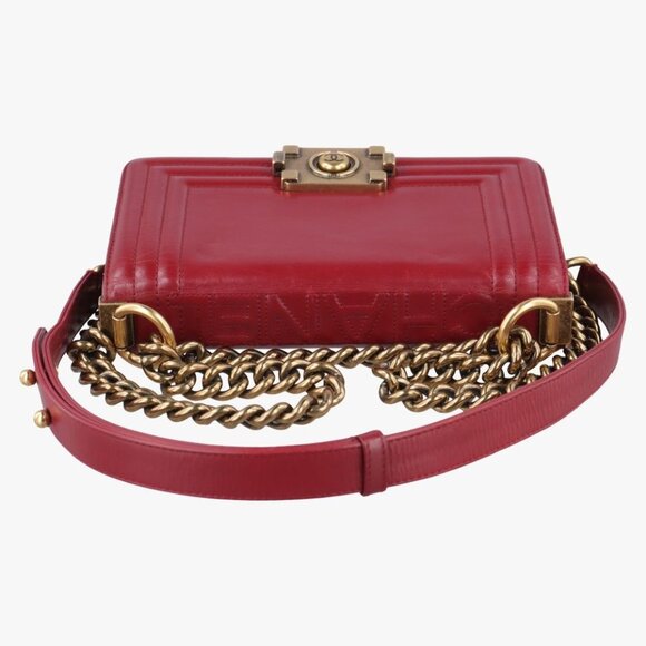 Authentic Red small Chanel Le Boy - Picture 2 of 6